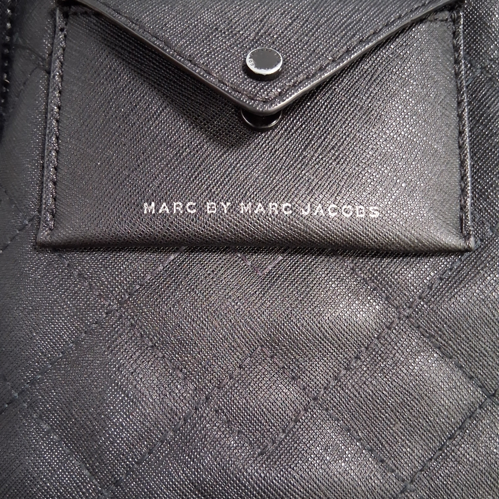 Marc by Marc Jacobs Black Quilted Leather Tote with Front Pocket HANDLES REPLACE - Picture 3 of 10